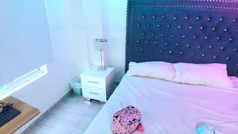 Snapshot of milu_ballmer chatting on October 14, 6:43 pm Milu ballmer  online show from October 14, 6:43 pm