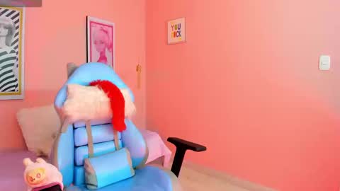 milu_carbajal_x online show from February 24, 4:00 am