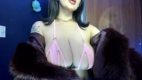 Milu Fontier online show from June 29, 2:40 am
