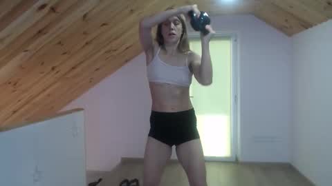 Snapshot of milusea chatting on October 26, 12:22 pm milusea online show from October 26, 12:22 pm