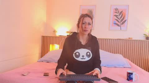 Snapshot of milyrouse___ chatting on January 2, 8:13 pm Milly online show from January 2, 8:13 pm