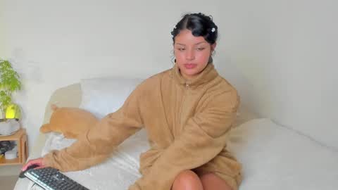 Snapshot of mimi_sa chatting on February 21, 5:42 pm Mimii  online show from February 21, 5:42 pm