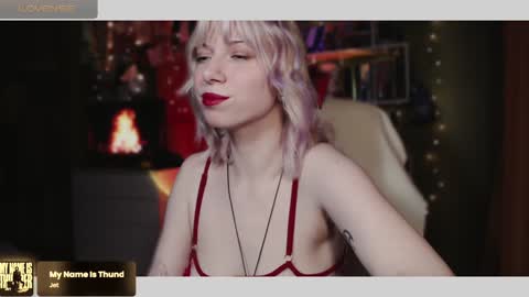 Snapshot of mimibunxo chatting on February 6, 5:35 am Mimi Bunny online show from February 6, 5:35 am