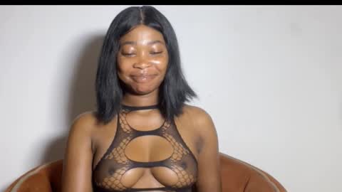 Snapshot of mimiluv6 chatting on October 8, 9:35 am mimi online show from October 8, 9:35 am