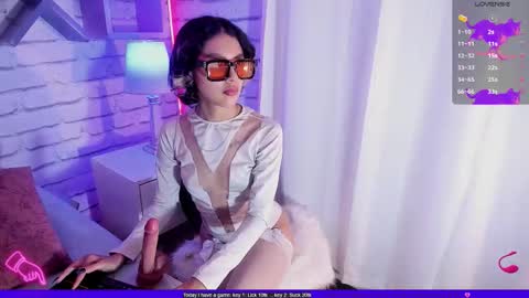 Snapshot of min_minjil chatting on September 18, 12:58 pm Minji online show from September 18, 12:58 pm