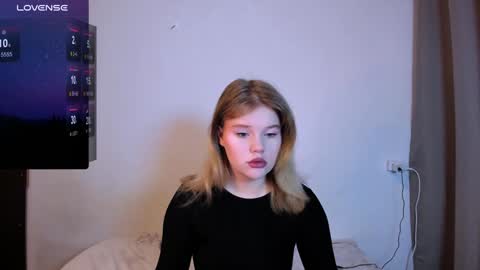 hi Im Mina  online show from January 7, 1:28 am