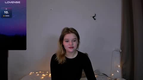 hi Im Mina  online show from December 30, 1:48 am
