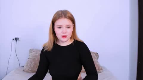 Snapshot of mina27372 chatting on October 25, 2:30 am hi Im Mina online show from October 25, 2:30 am