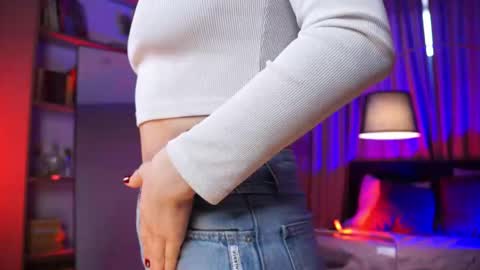 Frances  Next streams Thu Fri Sat 8am -  4pm GMT3 online show from March 22, 8:31 am