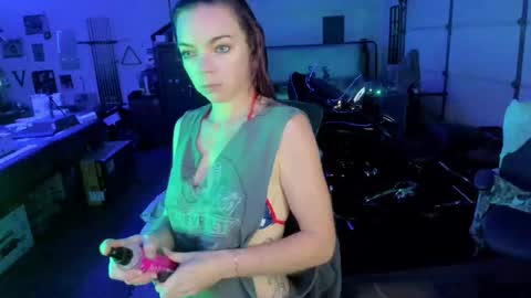 Mindy Mars online show from December 5, 3:57 pm