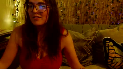 Mindy online show from November 29, 8:18 am