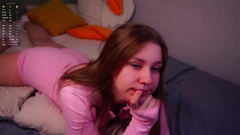 Mary online show from March 24, 1:44 am