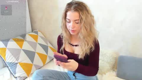 minionfriend online show from September 23, 10:35 am