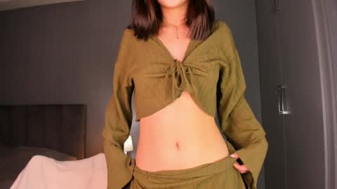 Snapshot of minnie_jin chatting on January 15, 2:35 pm minnie_jin online show from January 15, 2:35 pm