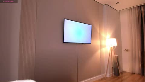 minnie_jin online show from April 14, 2:28 pm