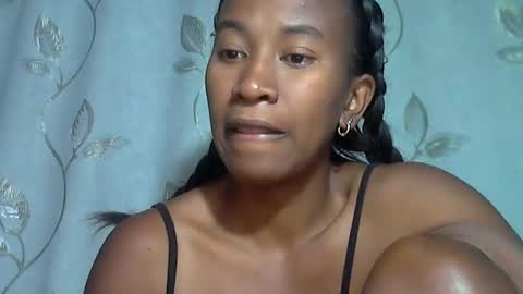 minouch211907 online show from March 24, 6:46 pm