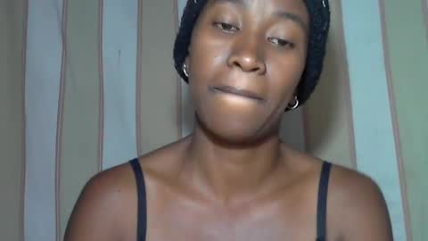 minouch211907 online show from January 31, 5:10 pm