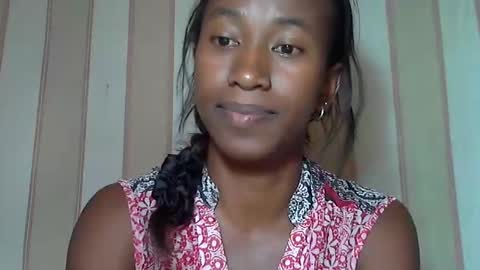 minouch211907 online show from February 8, 2:38 pm