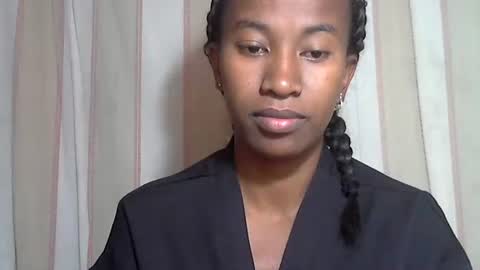 minouch211907 online show from October 30, 4:04 am