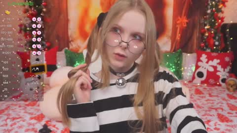 Vikki online show from December 7, 6:21 am