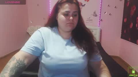 mira_cle_ online show from May 27, 7:38 am