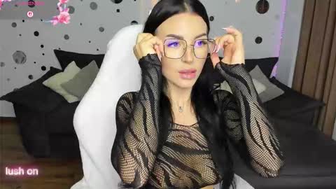mira_fantasy online show from September 15, 4:21 am