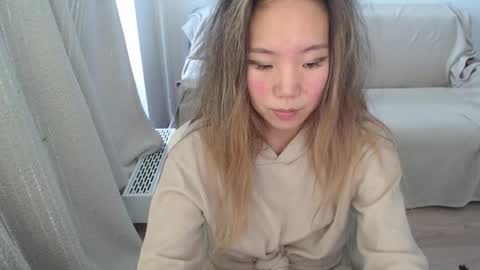 Snapshot of mira_g chatting on September 24, 12:48 pm mira_g online show from September 24, 12:48 pm