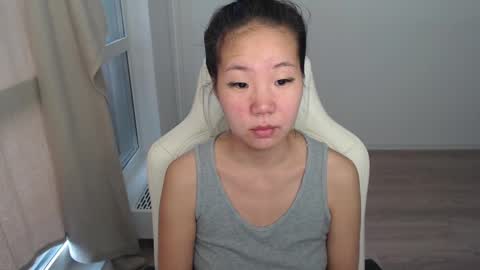 Snapshot of mira_g chatting on March 4, 12:44 pm mira_g online show from March 4, 12:44 pm