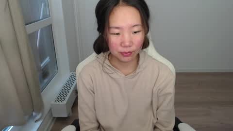 Snapshot of mira_g chatting on February 13, 7:03 am mira_g online show from February 13, 7:03 am