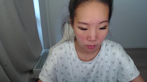 Snapshot of mira_g chatting on October 16, 9:45 am mira_g online show from October 16, 9:45 am