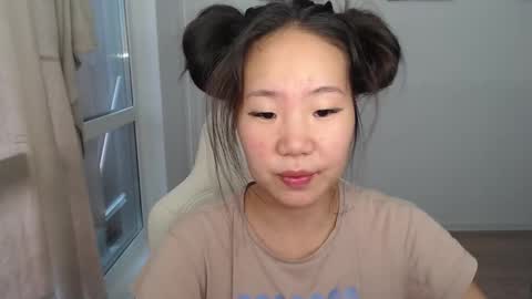 Snapshot of mira_g chatting on February 24, 12:57 pm mira_g online show from February 24, 12:57 pm