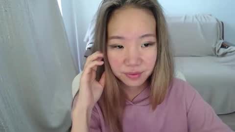 Snapshot of mira_g chatting on September 18, 12:37 pm mira_g online show from September 18, 12:37 pm