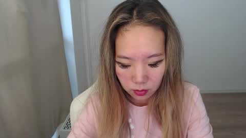 Snapshot of mira_g chatting on October 28, 11:49 am mira_g online show from October 28, 11:49 am