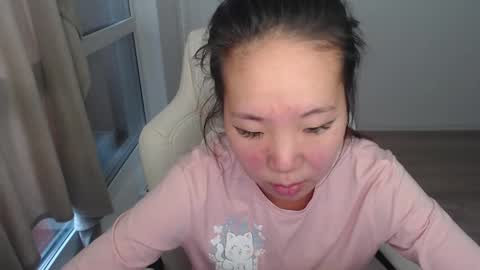 Snapshot of mira_g chatting on March 11, 12:06 pm mira_g online show from March 11, 12:06 pm