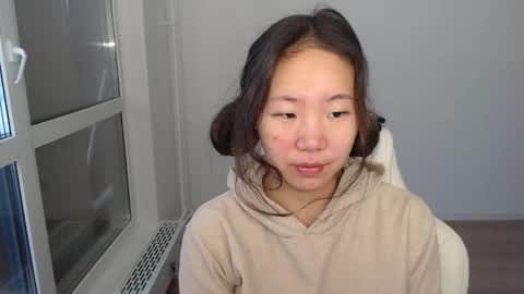 Snapshot of mira_g chatting on February 11, 7:02 am mira_g online show from February 11, 7:02 am