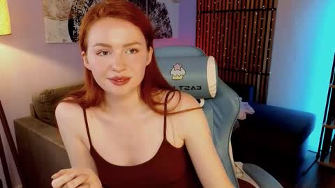 Snapshot of mira_glace chatting on October 18, 12:19 pm Mira3 online show from October 18, 12:19 pm