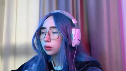 mira_light_ online show from September 26, 1:14 am