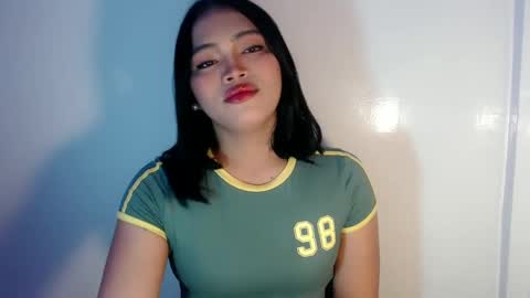 Mira Bella online show from February 1, 6:51 pm
