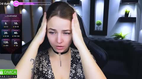 Snapshot of mira_mermayd chatting on December 6, 1:18 am Mira online show from December 6, 1:18 am