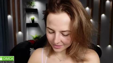 Snapshot of mira_mermayd chatting on December 22, 1:12 am Mira online show from December 22, 1:12 am