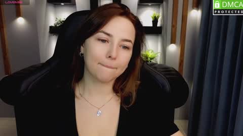 Snapshot of mira_mermayd chatting on February 8, 1:11 am Mira online show from February 8, 1:11 am