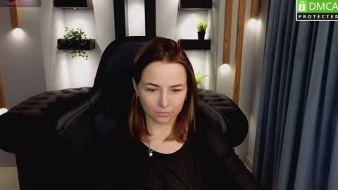 Snapshot of mira_mermayd chatting on January 28, 8:25 am Mira online show from January 28, 8:25 am