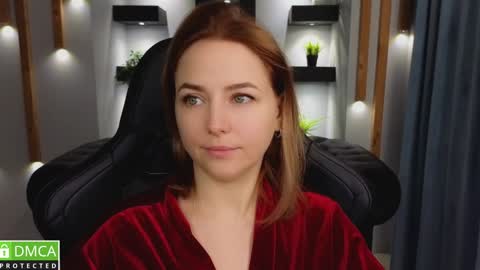 Snapshot of mira_mermayd chatting on January 12, 1:21 am Mira online show from January 12, 1:21 am