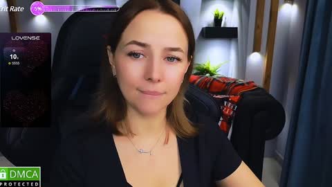 Snapshot of mira_mermayd chatting on December 14, 1:17 am Mira online show from December 14, 1:17 am