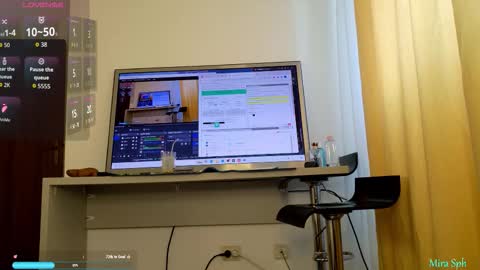 Snapshot of mira_sph chatting on October 11, 2:20 pm Mira Sph online show from October 11, 2:20 pm