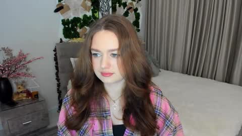 Emma online show from December 17, 4:11 pm