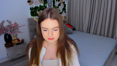 Emma online show from January 24, 4:06 pm
