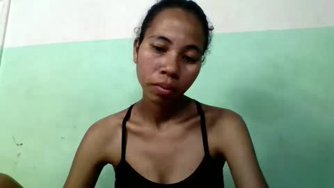 Snapshot of mirah881 chatting on October 22, 10:20 am mirah881 online show from October 22, 10:20 am