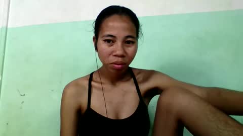 Snapshot of mirah881 chatting on October 12, 5:43 am mirah881 online show from October 12, 5:43 am