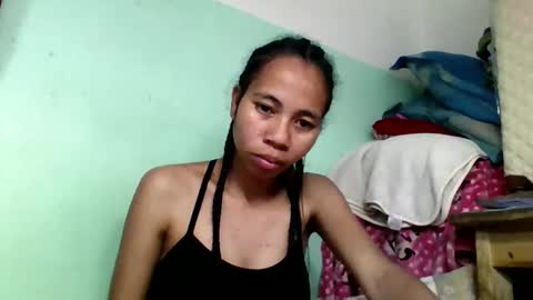 Snapshot of mirah881 chatting on November 1, 7:18 pm mirah881 online show from November 1, 7:18 pm